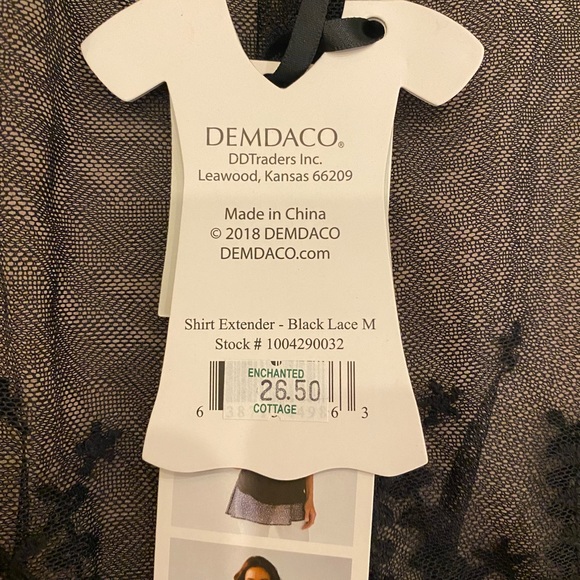 Peek a boo black shirt lengthener. - Picture 5 of 5